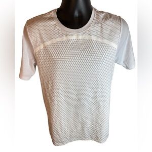 The Nike Tee Dri Fit White Short Sleeve Graphic Shirt Size Small